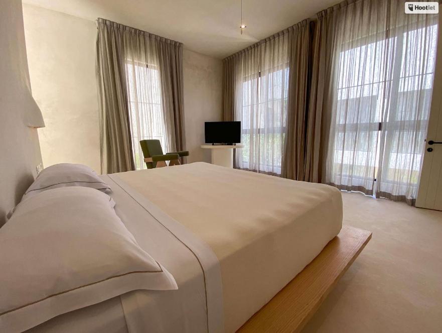 In Aldea Zama With Private Pool-transportation Included! Apartment *